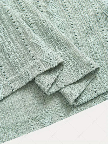 Men\'s Solid Color Textured Openwork Polo Collar Half Buttoned Short Sleeves Shirt   LIGHT GREEN DEEP COFFEE